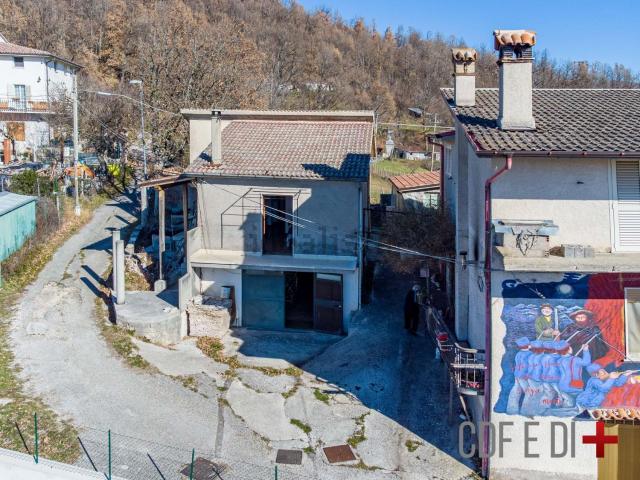 Casa in vendita a Fiamignano, Lazio
