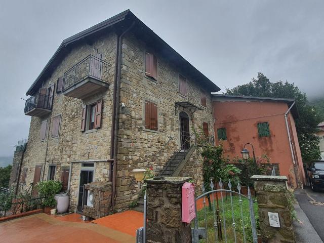 Casa in vendita a Unione dell'Appennino Bolognese, Castel Di Casio