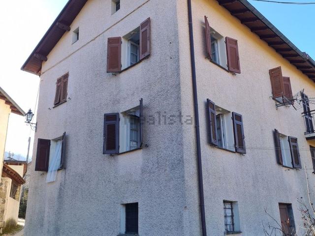 Casa in vendita a Rezzoaglio, Liguria