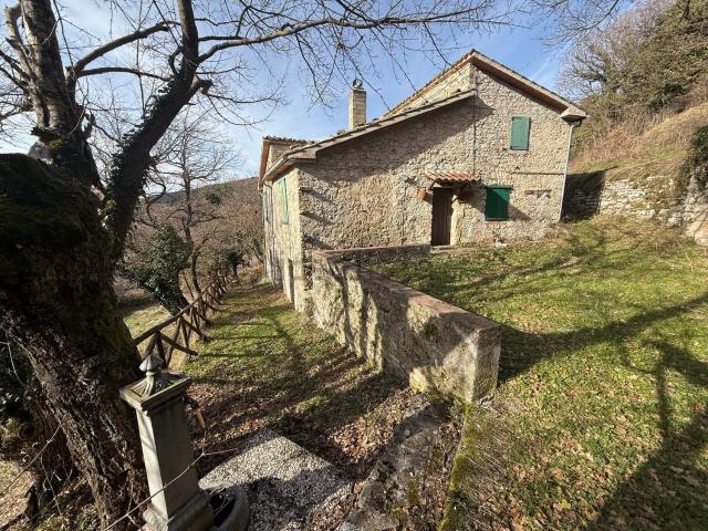Casa in vendita a Marche, Macerata