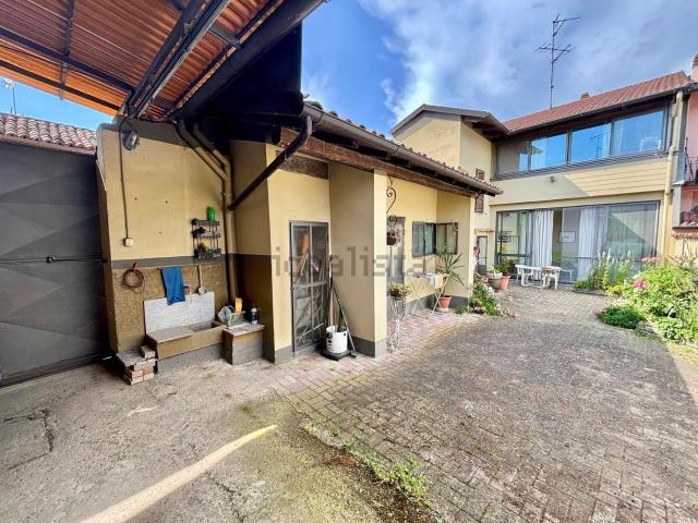 Casa in vendita a Robbio, Lombardia