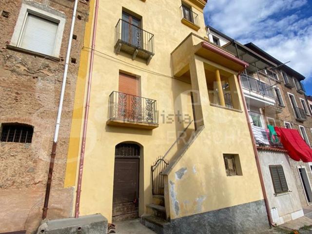 Casa in vendita a Rione San Nicola, Lamezia Terme
