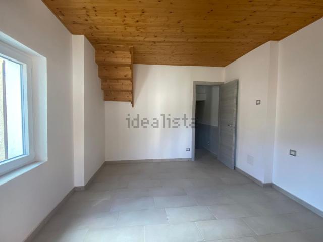 Casa in vendita a Marzio