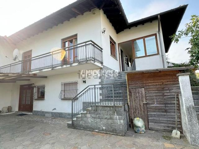Casa in vendita a Solbiate, Solbiate con Cagno
