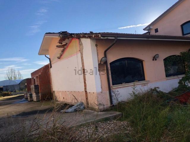 Casa in vendita a Zevio, Veneto