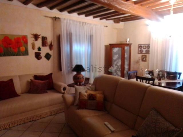 Casa in vendita a Legoli, Toscana