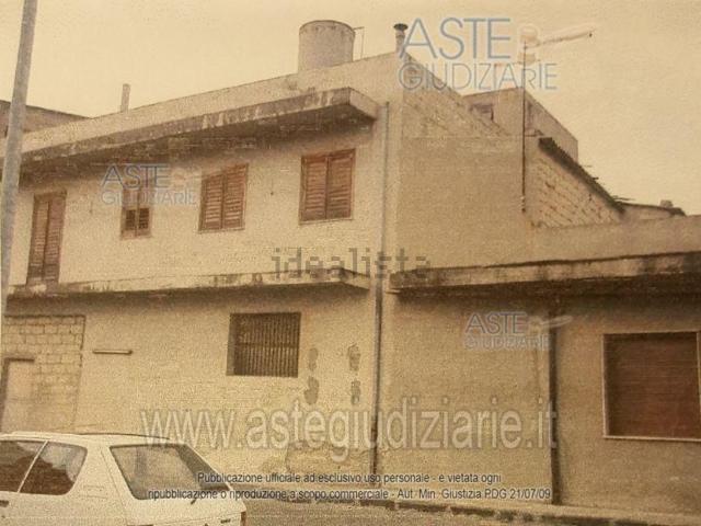 Casa in vendita a Mazzarrone, Catania