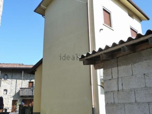 Casa in vendita a Comunità Montana della Valle Brembana, San Giovanni Bianco