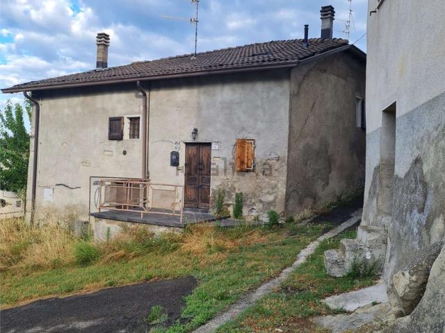 Casa in vendita a Appennino Reggiano, Re