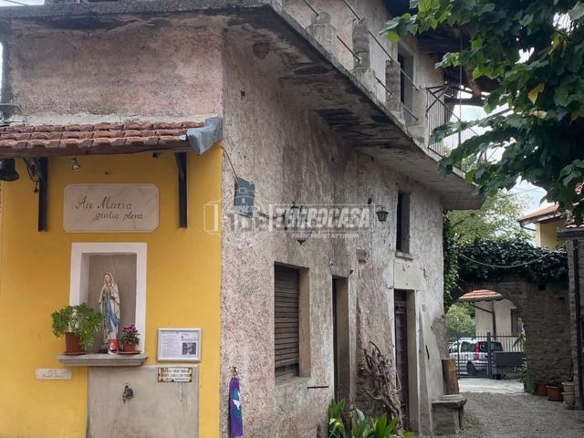 Casa in vendita a Fosseno, Nebbiuno