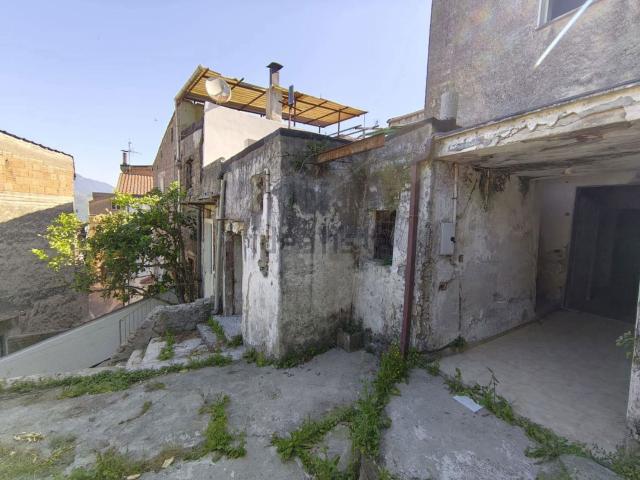 Casa in vendita a Mercato San Severino, Campania