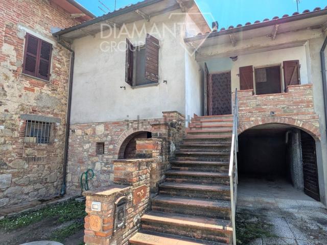 Casa in vendita a Carraia, Gioiella