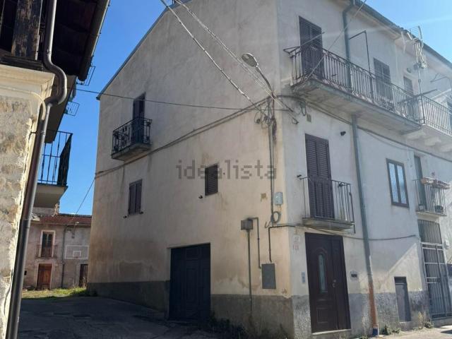 Casa in vendita a Pettorano Sul Gizio, Abruzzo