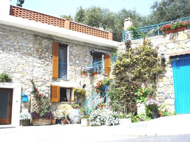Casa in vendita a Diano San Pietro, Liguria