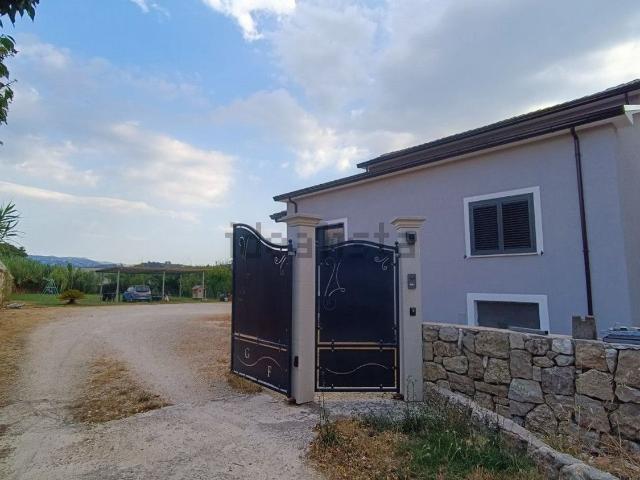 Casa in vendita a Sora, Lazio