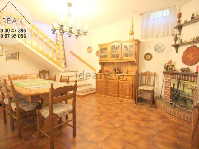 Casa in vendita a Pizzoli, Abruzzo
