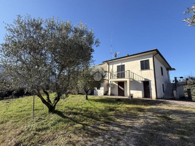 Casa in vendita a Atina, Lazio
