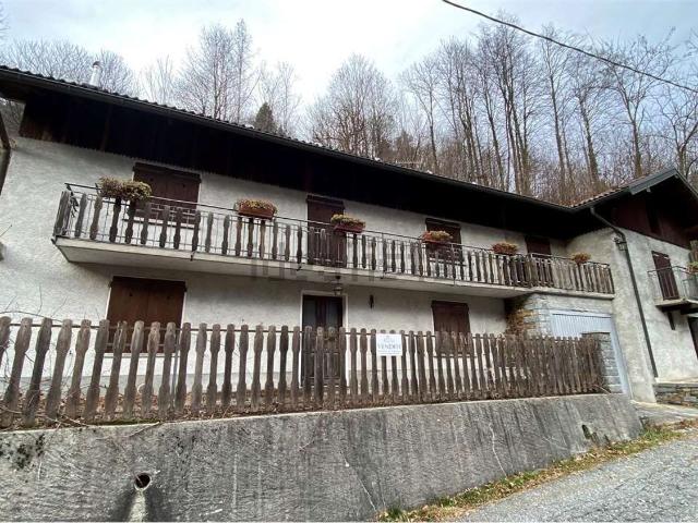 Casa in vendita a Valle Cannobina, Piemonte
