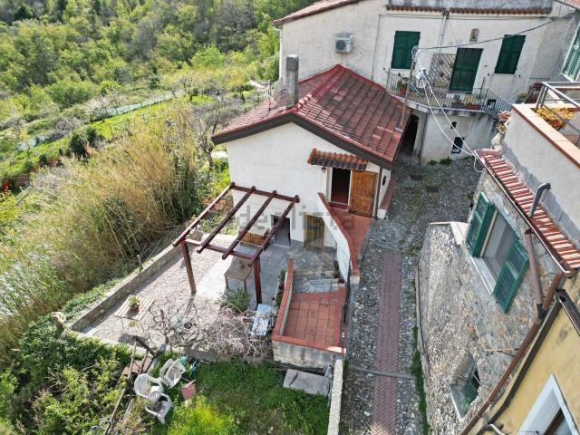 Casa in vendita a Balestrino, Liguria