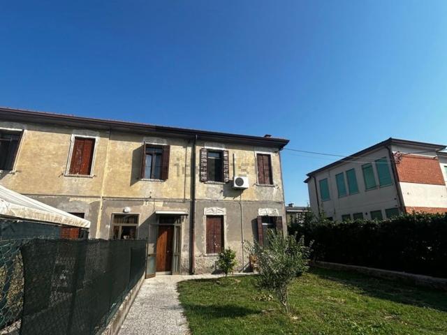Casa in vendita a Borgo Dolomiti, Adria
