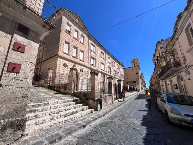 Casa in vendita a Noto, Sicilia