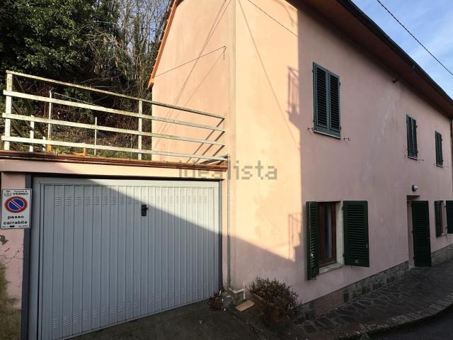 Casa in vendita a Vernio