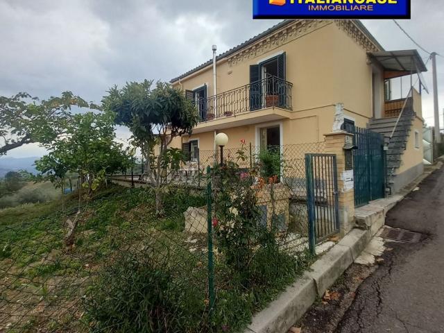 Casa in vendita a Villa Cipressi, Città Sant'angelo