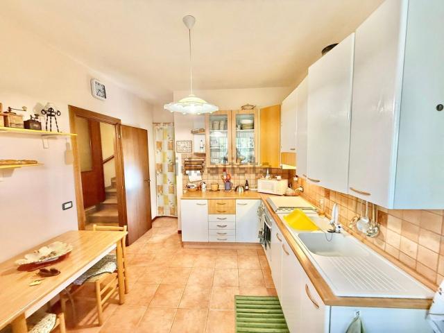 Casa in vendita a Gualdo Tadino, Umbria