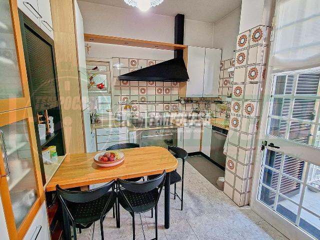 Casa in vendita a Lainate, Lombardia