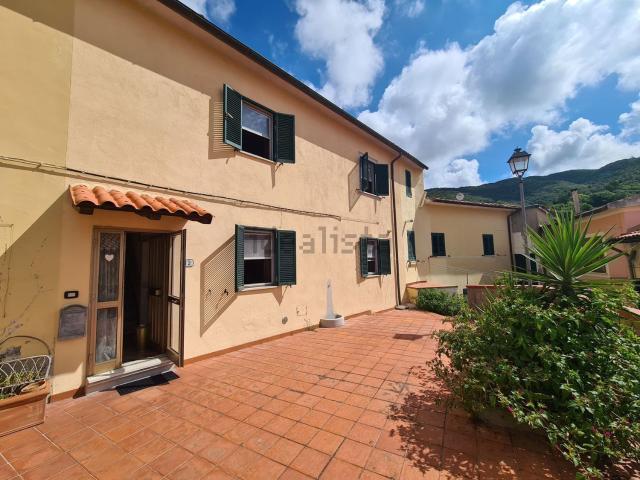 Casa in vendita a Castellina Marittima, Toscana