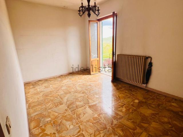 Casa in vendita a Bucine, Toscana