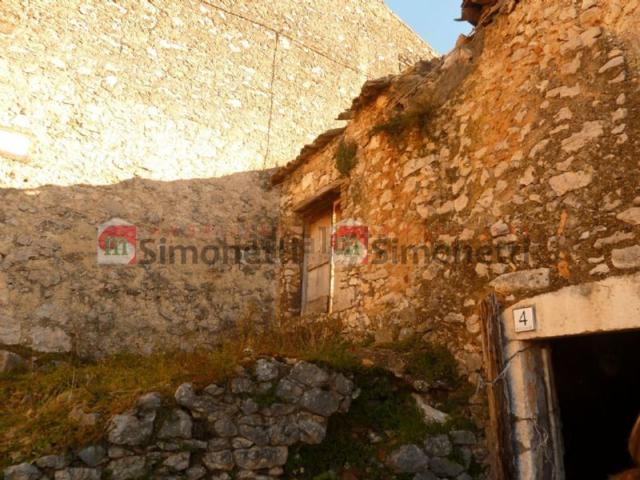 Casa in vendita a Pereto, Abruzzo