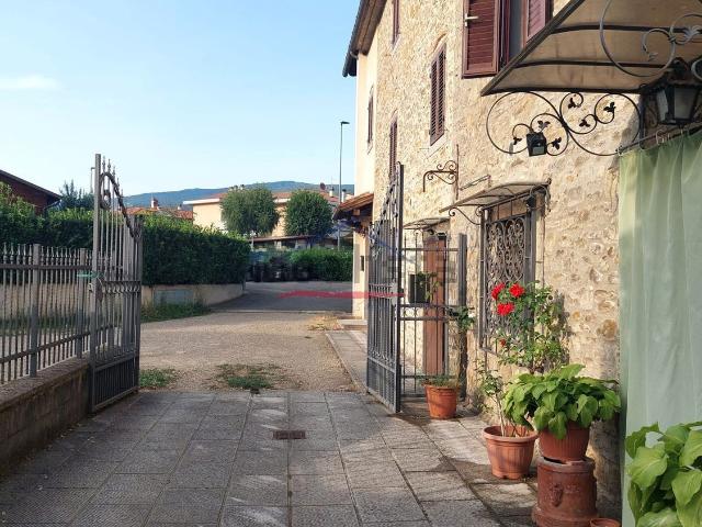 Casa in vendita a Le Mura, Subbiano