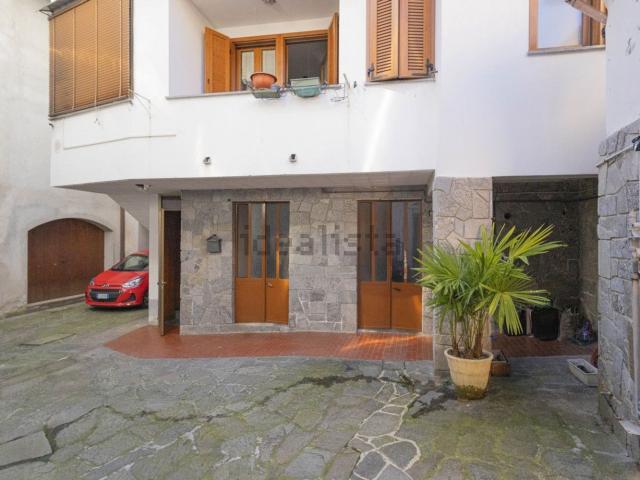 Casa in vendita a Carola, Grignasco