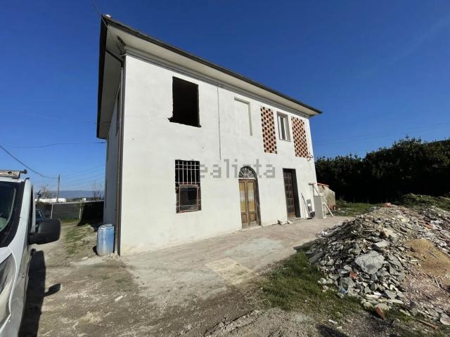 Casa in vendita a Altopascio, Toscana