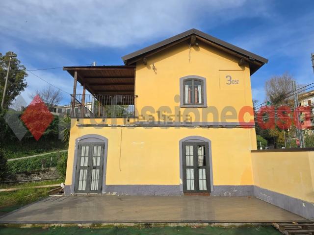 Casa in vendita a Brignano Inferiore, Salerno