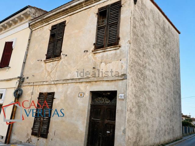 Casa in vendita a Marche, Ancona