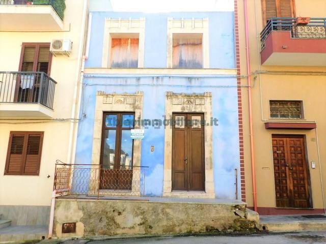 Casa in vendita a Ispica, Sicilia