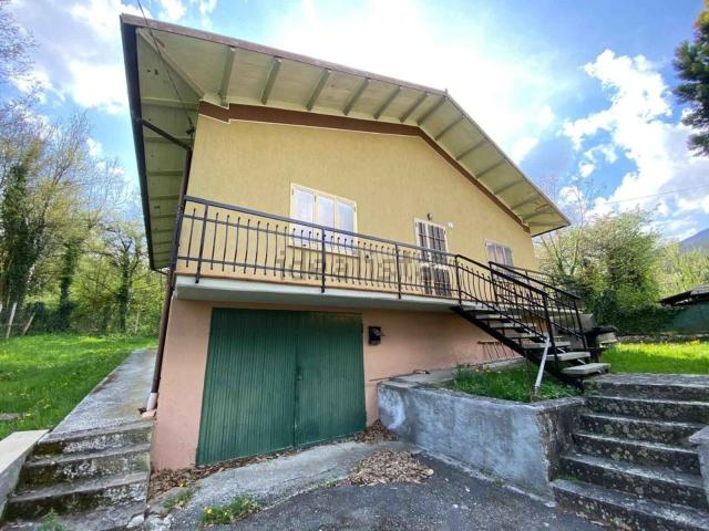 Casa in vendita a Appennino Reggiano, Re