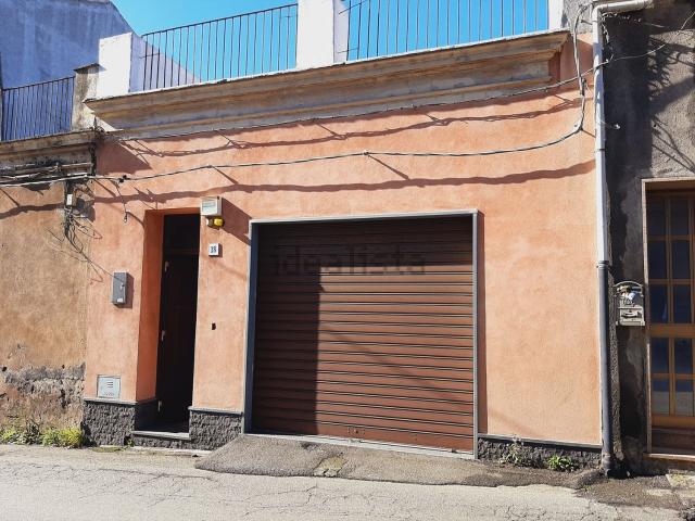 Casa in vendita a Giarre, Sicilia