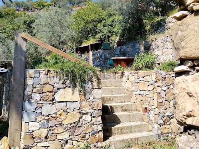 Casa in vendita a Media Val Bisagno, Serra Riccò