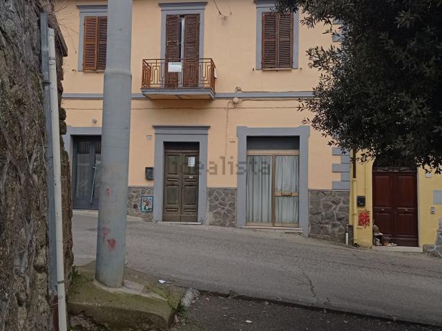 Casa in vendita a Unione dei Comuni della Val Vibrata, Civitella Del Tronto