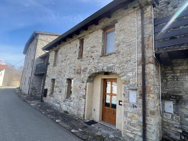 Casa in vendita a Ferriere, Reggio Emilia