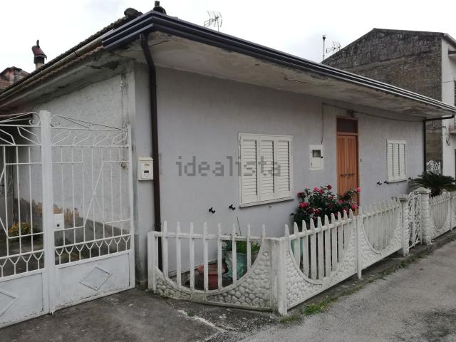 Casa in vendita a Piana Di Monte Verna, Campania