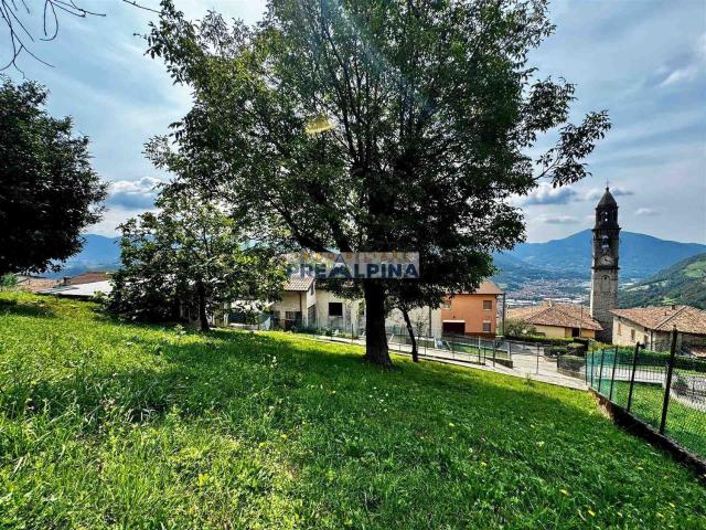 Casa in vendita a Gazzaniga, Lombardia