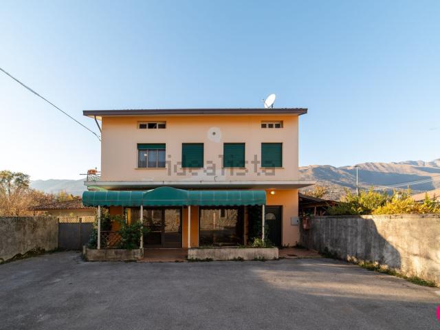 Casa in vendita a Aviano, Friuli-Venezia Giulia