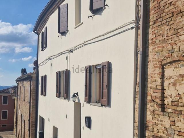 Casa in vendita a Terre Roveresche, Marche