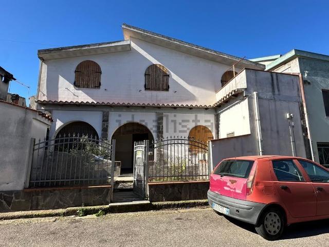 Casa in vendita a Decimomannu, Sardigna/Sardegna