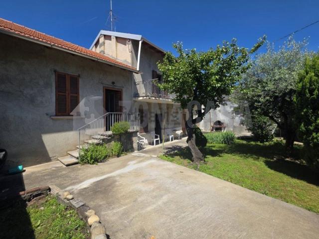 Casa in vendita a Monte, Solbiate Arno