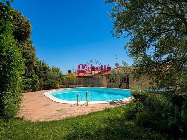 Casa in vendita a Unione di Comuni Valdarno e Valdisieve, Reggello